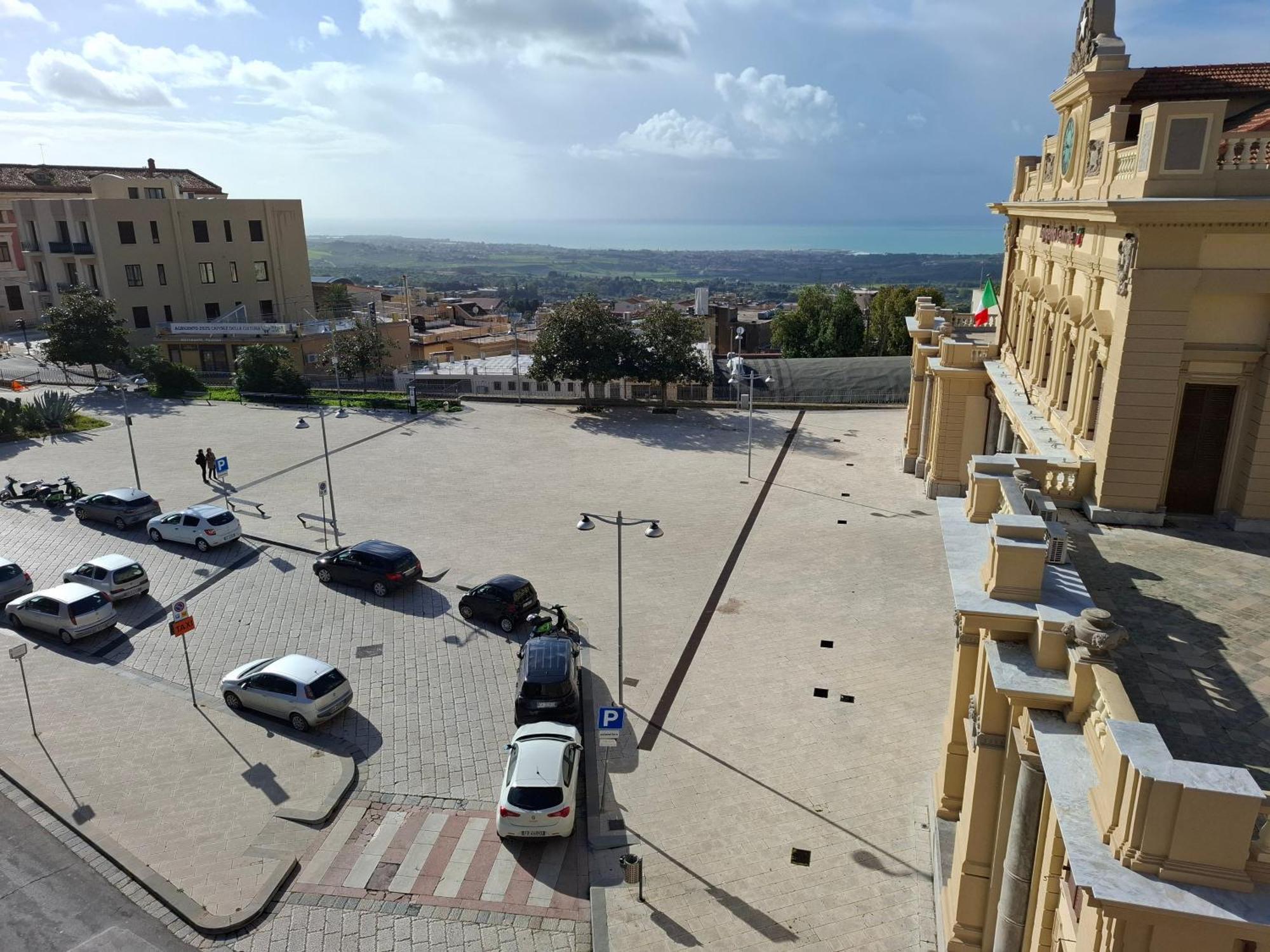 B&B Le Lumie "Il Cortiletto Del Centro" Agrigento Exterior photo