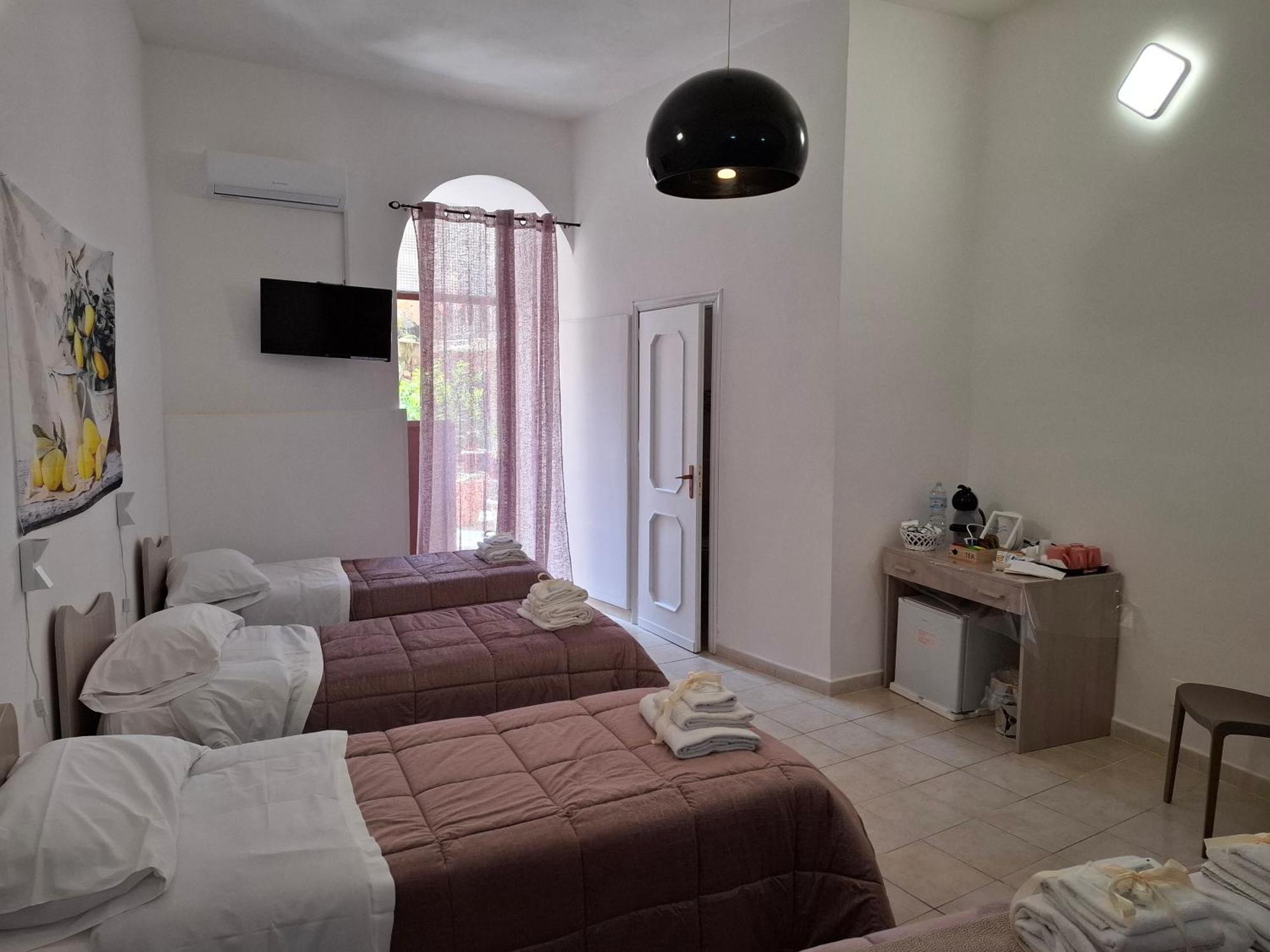 B&B Le Lumie "Il Cortiletto Del Centro" Agrigento Exterior photo
